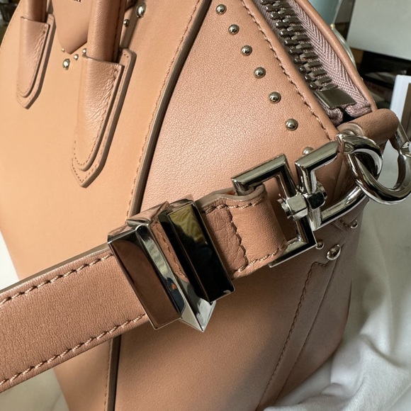 Givenchy Studded Antigona Smooth Calfskin Leather Top Handle Bag - Picture 3 of 14